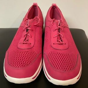 Earth Origins Cruise Size 12M Women